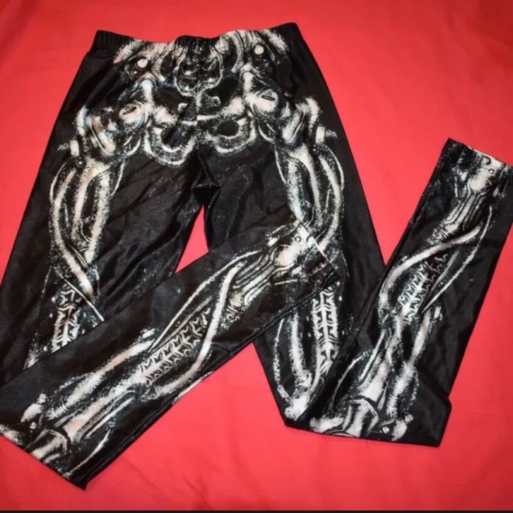 Skeleton leggings